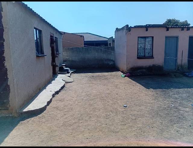 2 BEDROOM HOUSE FOR SALE IN PALM RIDGE